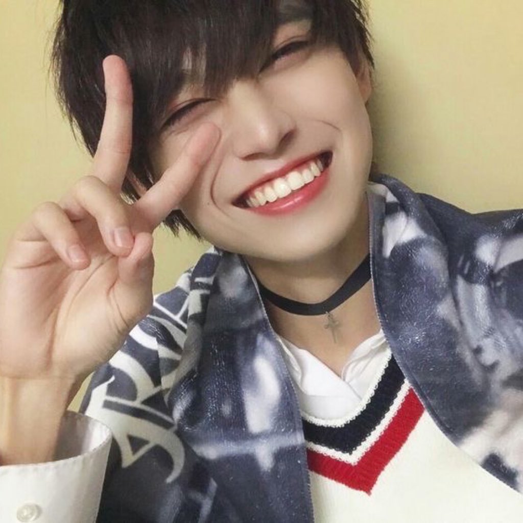 ⤹ a thread of shiroiwa ruki smiles ♡
