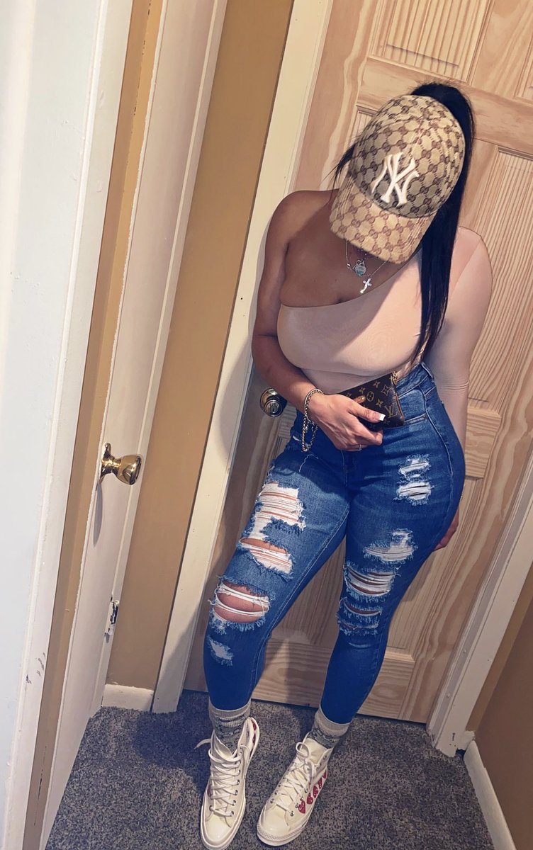 jordinnn__'s tweet photo. chill but still a big deal♥️ https://t.co/e5ka7oZQQE