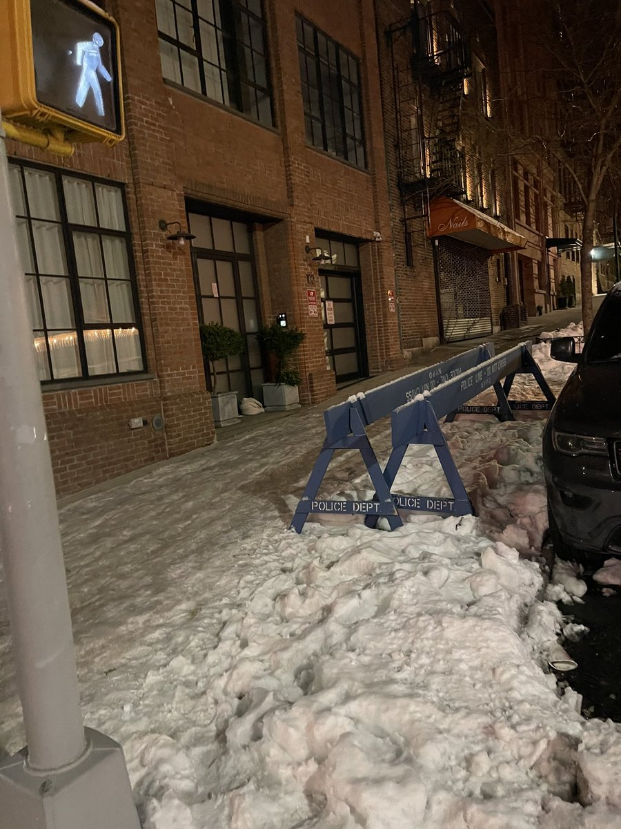 lizardfine's tweet image. Hey @nyc311 someone is going to crack their head open on the sheet of ice at 182 east 94th street on the corner of 94th and 3rd. Owners have not cleared since first snow storm last week! #help #snowproblem #icedout