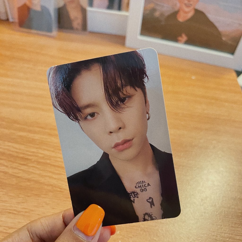 happy Johnny’s day 🌻 
ขอให้จอห์นนี่มีความสุขในทุกวัน ♡︎

เนื่องจากวันเกิดจอห์น เราแจกการ์ดจอห์น 
the final round ใบนี้ สุ่มแจกตอนสี่ทุ่มคืนนี้ฮะ 

กติกา ; รีอย่างเดียวพอคับ

 #HAPPYJOHNNYDAY #OneAndOnlyJohnyDay