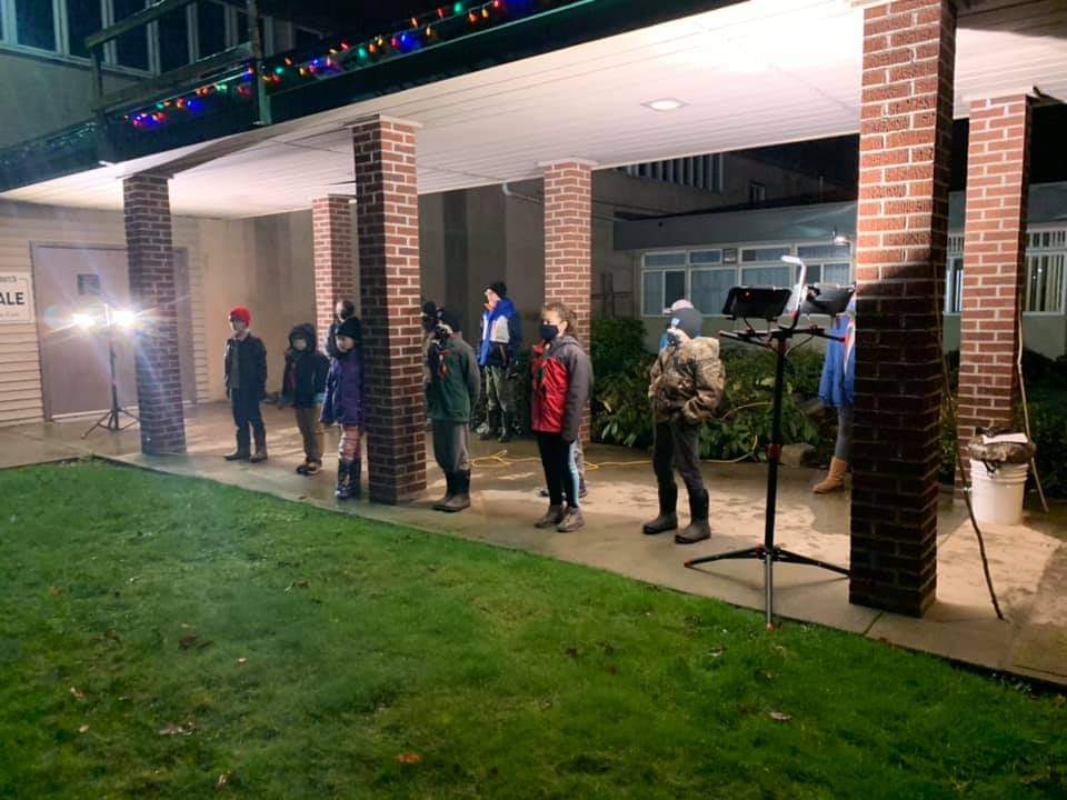 1stHaney's tweet image. Pack B met up to practice their knife safety and widdle some hiking sticks @scoutscanada #ScoutsDoStuff #Scouts #safescouting