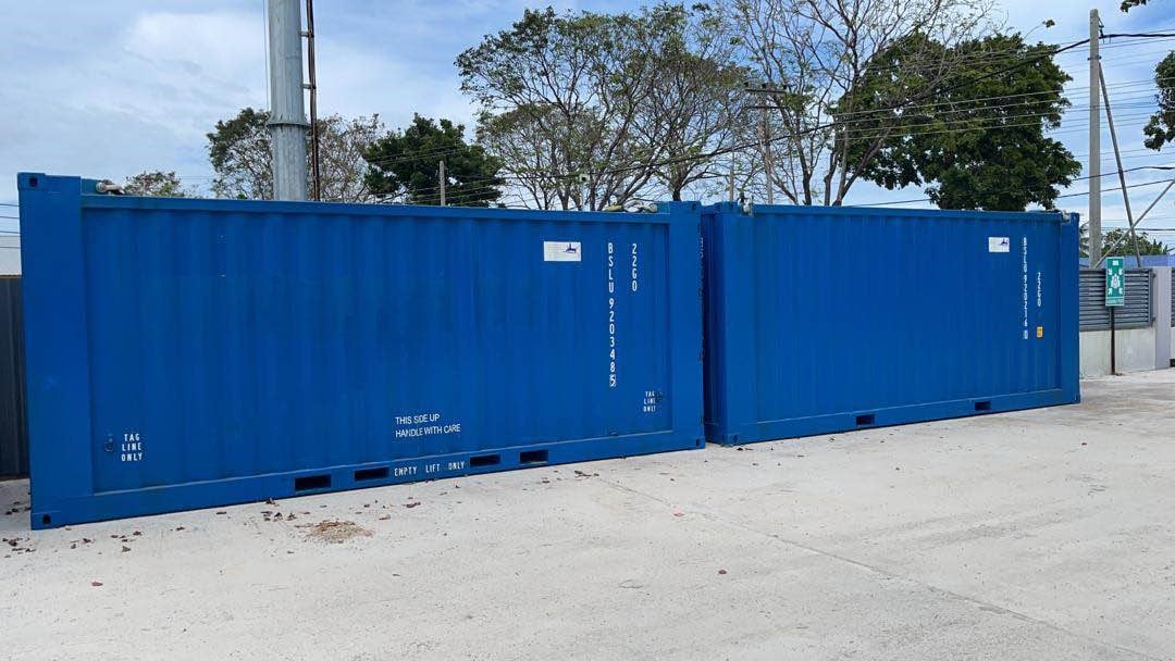 bsloffshore's tweet image. 20&apos; DNV Containers Delivery to Bintulu, Malaysia.  Below is a photo of the New Petronas LNG Train 9 project in Bintulu

#BSL #offshorecontainers