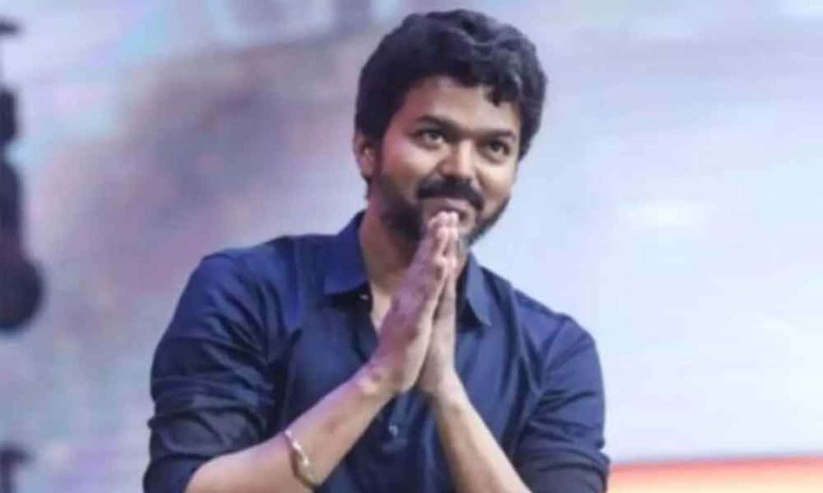 Kasthurirajand1's tweet photo. @itzNisha7 @KasthuriRajand1
#Master🔥
#masterboxoffice
#Thalapathy65
#ThalapathyVijay
💛💛☺️🤜🤛💖 https://t.co/no5QBcwxUs