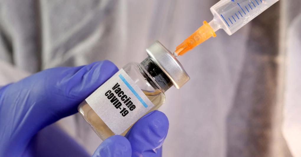 sole24ore's tweet photo. #TikTok blocca gli #under13. Parte oggi la campagna vaccinale per le categorie essenziali degli #under55. Se ne parla a #Start, il #podcast del #Sole24Ore su: Spotify: https://t.co/dOLso75jXf https://t.co/Se8qEsgAAb