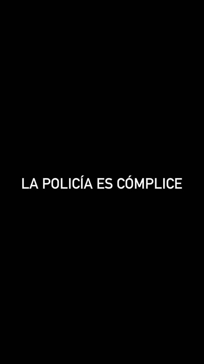 gaunamiliy26's tweet photo. No te cuidaron y todos eran complices! #JusticiaporUrsula Vamos a romper todo por vos 💜 https://t.co/gTXlp7JsI2