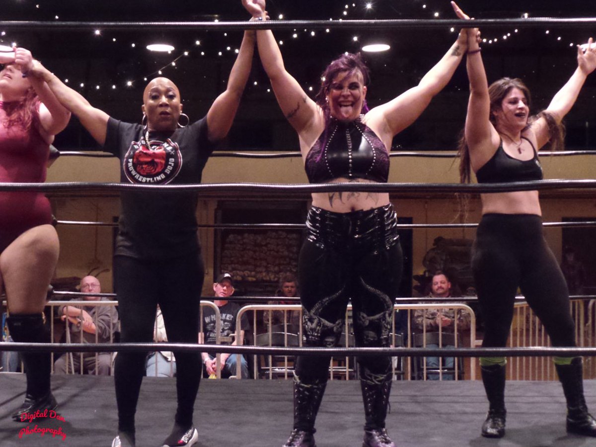 ram_slam_throw's tweet photo. #welldoneladies 😈 when we #worktogether we #wintogether 🙌🏻 they’ll #lead you down the #pathofrighteousness 🙏🏻 I’ll #leadyou down the #paththatrocks 💪🏻😈 #kronk #witchywoman🌙 #joinmycollective💫 @Novafire41 @Phenom_Jazz https://t.co/owPKk8ec2R