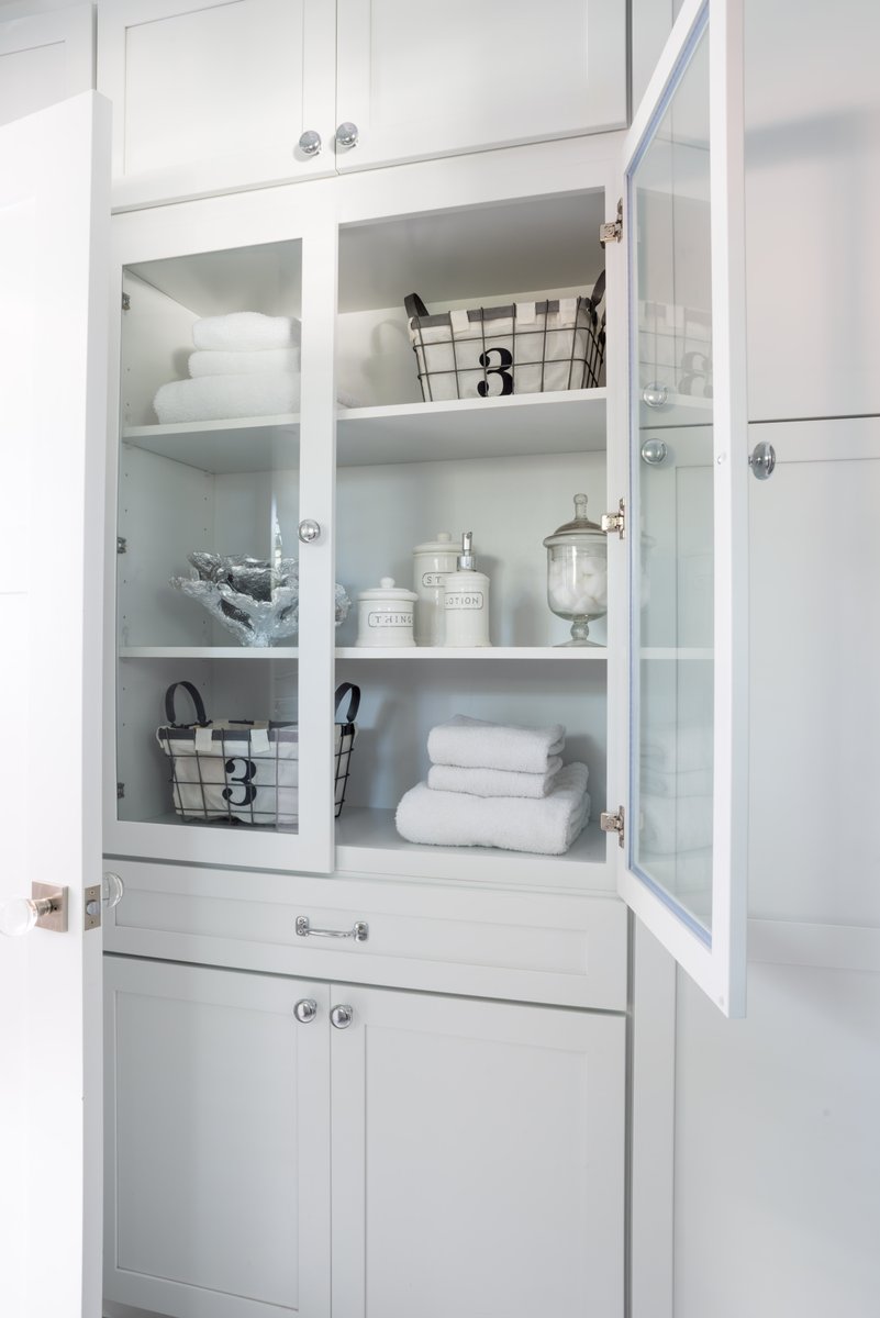 bArchStudio's tweet photo. We design innovative and aesthetically pleasing storage solutions to help maximize the space in your home.
.
#bArchitectureStudio #ListenCommunicateCreate #StorageSolutions #Architect #HomeDesign #Architecture #BostonArchitect #BostonArchitecture #BostonHomeDesign #BostonHomes https://t.co/QtqWKDW5i8