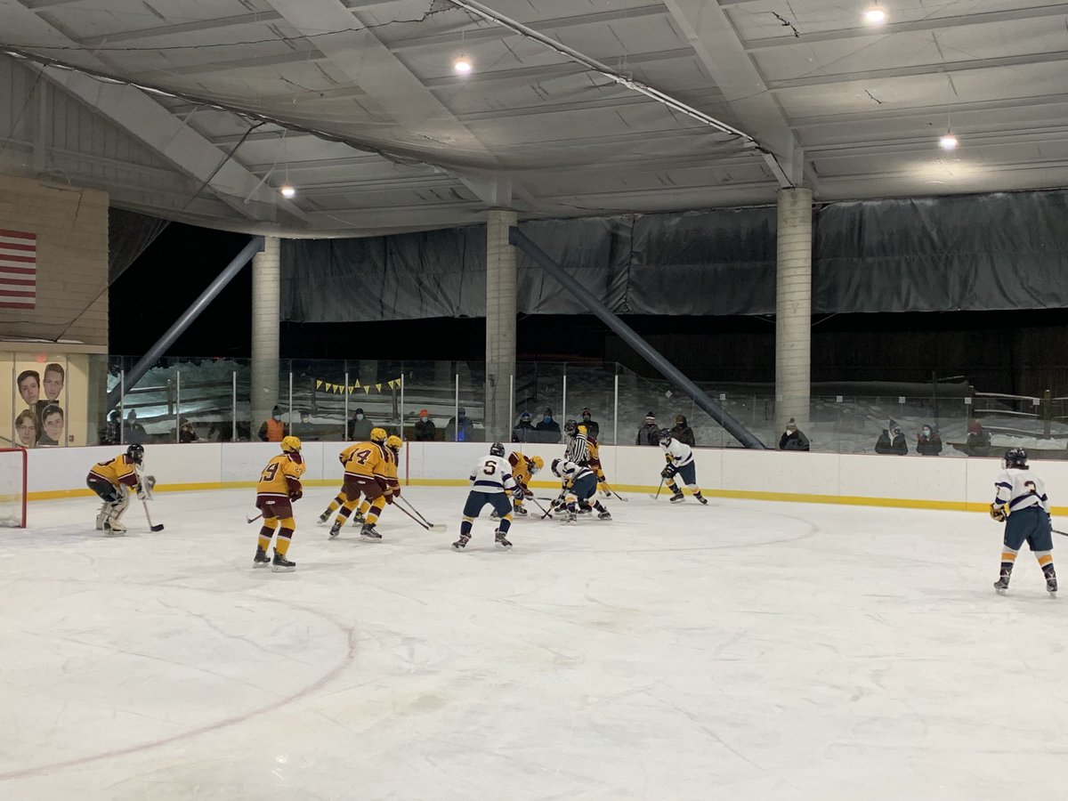 SWHSHockey's tweet image. Final:  SW 2  Simsbury 1