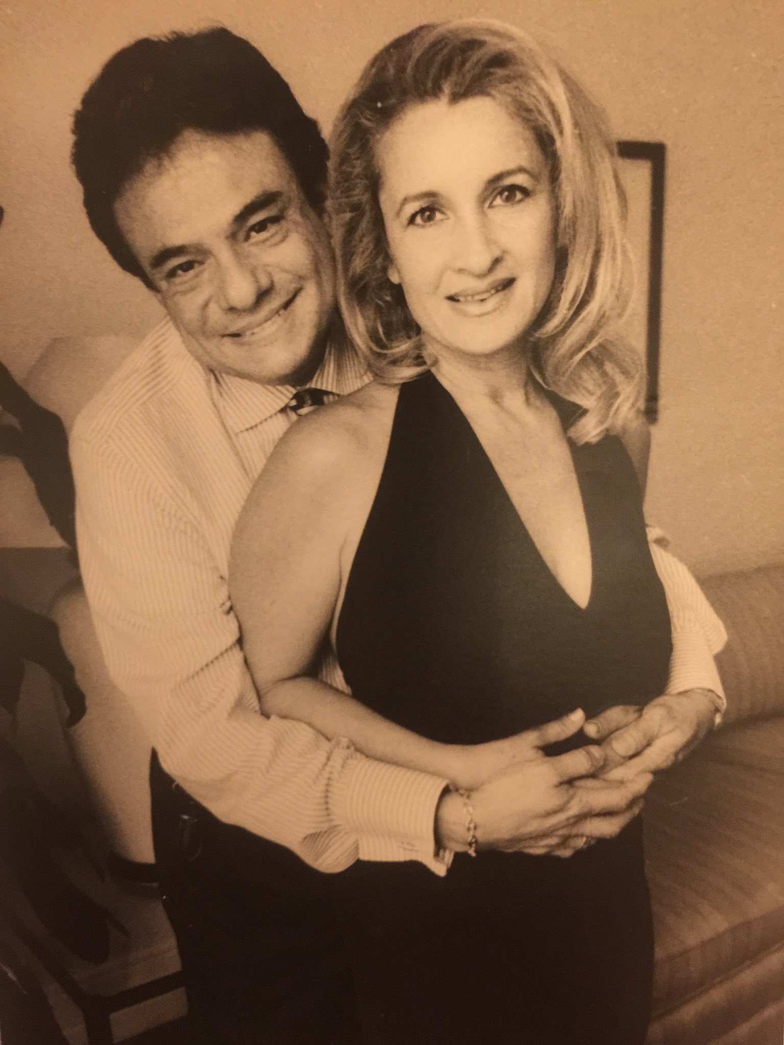 José José on X: Feliz cumpleaños Sarita Salazar 🤍  t.coMNHpSbXm57  X