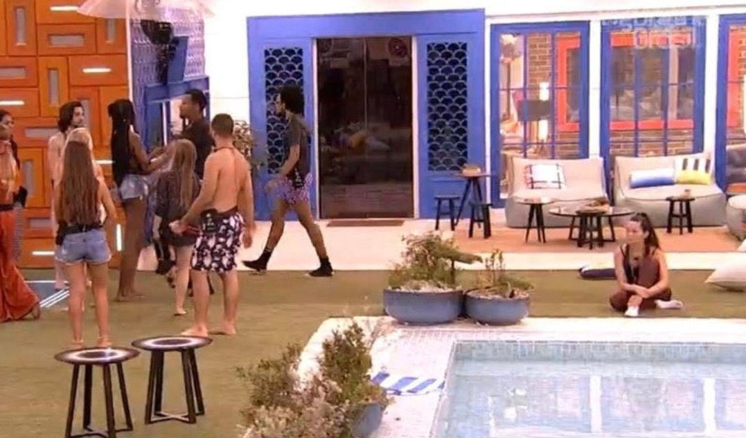 arquivomusic's tweet photo. camilla de lucas: "quando a juliette surtou todo mundo acolheu ela"

isso aqui é acolhimento? #BBB21 https://t.co/yl1r2Hlk98