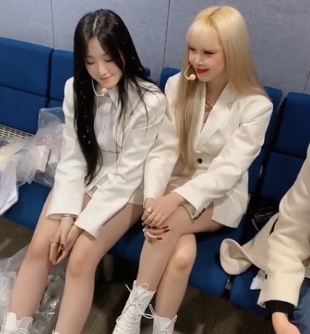 langxiao00's tweet photo. 나 인긔가요 원래부터 좋게 생각했어 https://t.co/eW28qtDNek