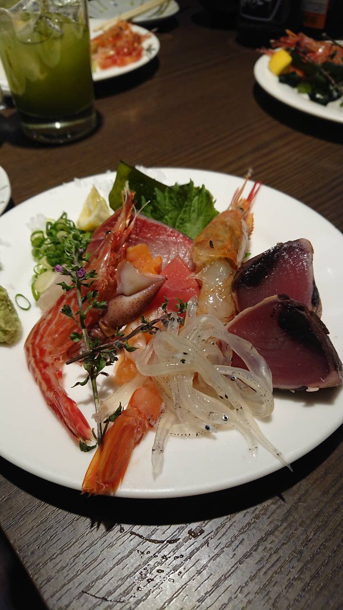 northman419's tweet photo. #senbero7
昨日はごちそうさまでした❗️
仕込みのTweet見るとつい頼んでしまいます😁刺し盛り、松前漬け、煮込み最高でした🍻これからも通わせて頂きますので、クラファンポチりました🍺第一号でした😁 https://t.co/0Zzimb0pe5