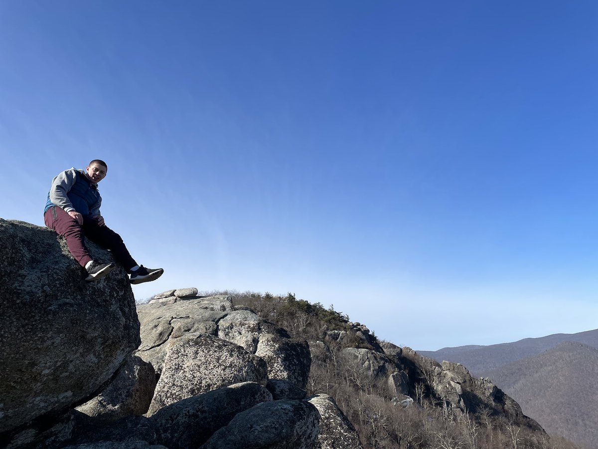 BrettConrads's tweet photo. 2,680’ up Old Rag @ShenandoahNPS https://t.co/0wXwqEHZtF