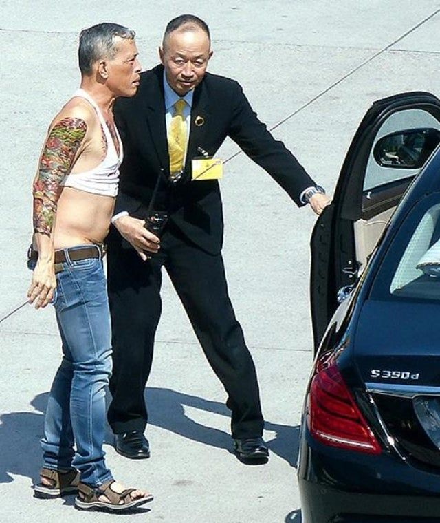 RespectableLaw's tweet photo. Every few months I forget the King of Thailand exists and I spend hours reading about him. He's worth $50 billion, dresses like Justin Bieber, made his dog an Air Marshall in a birthday orgy, exiles his many ex-wives, and has been holed up in a Bavarian resort for the past year. https://t.co/u5Z8BLKffa