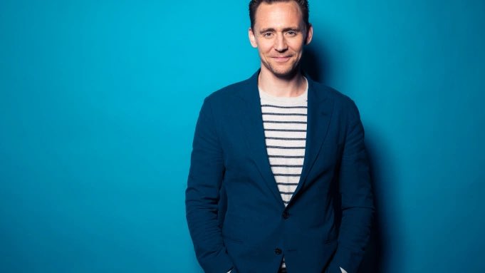 A celebratory thread of Tom Hiddleston as ridiculously gorgeous layer cakes. Happy 40th Birthday!