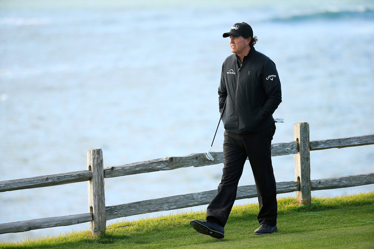 An important week is ahead — Phil Mickelson looks to find form at a place he owns. A 5 time champion at Pebble Beach. As he falls in both the FedexCup and World Ranks, it seems like there’s a lot on the line this week. A weak field as well. This is a great opportunity.