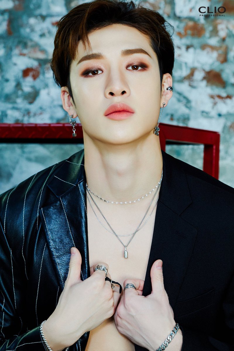 3RACHAFILE's tweet photo. #방찬 #BANGCHAN ★ https://t.co/ZqKw90L7Vg