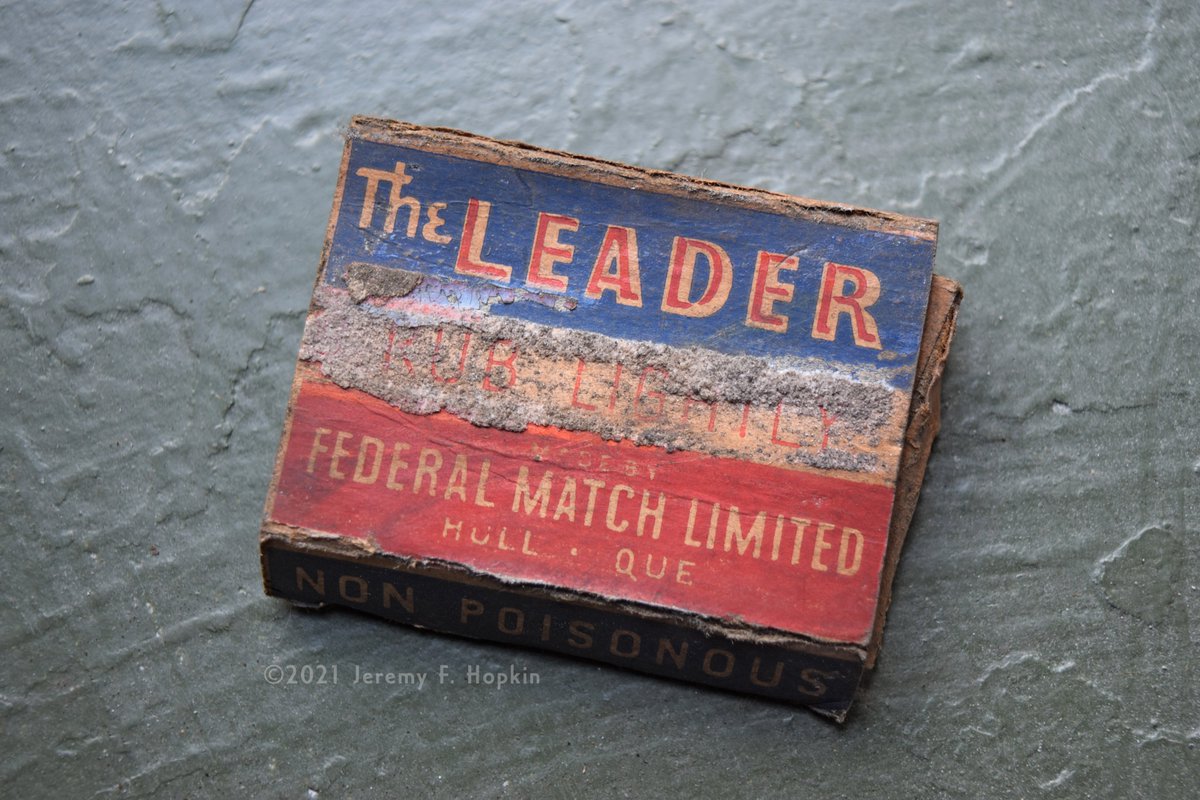 'The Leader' matchbox, c.1930s. (front & back side)