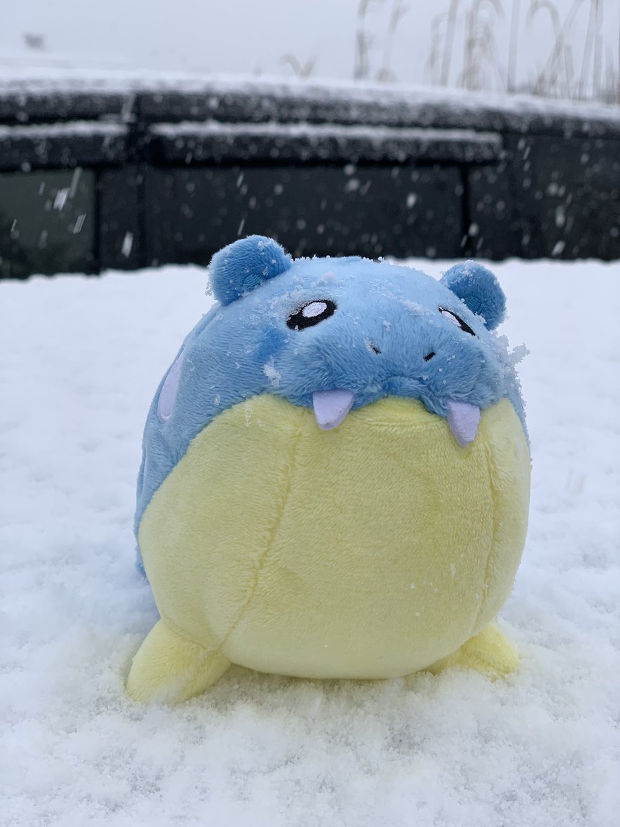 くまちゃん 大好きなおっぽ タマーッ タマザラシ こなゆき タマザラシ ポケモンfit