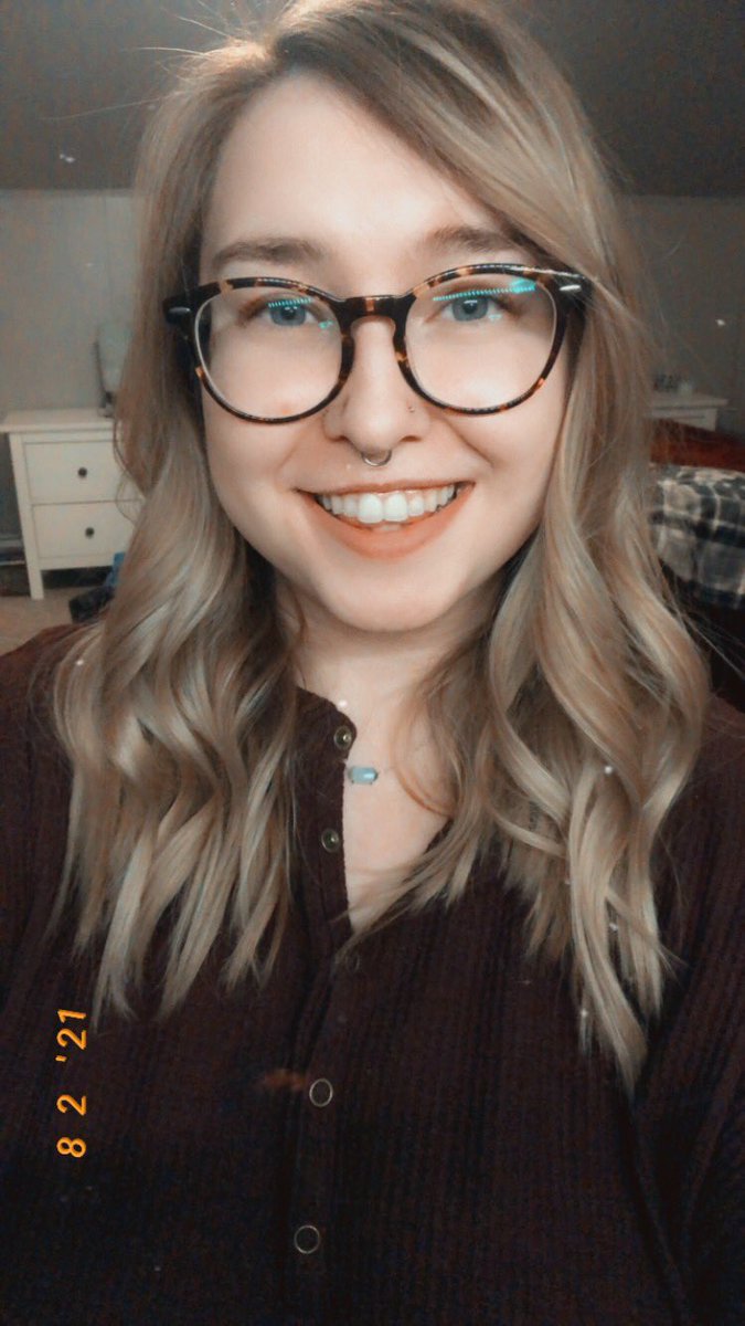brasselsays's tweet photo. Today was a good day for two reasons: I had a perfect avocado at lunch time + got my hair dyed my cool blonde dream color! 🥑❄️ https://t.co/SKuSED5kkO
