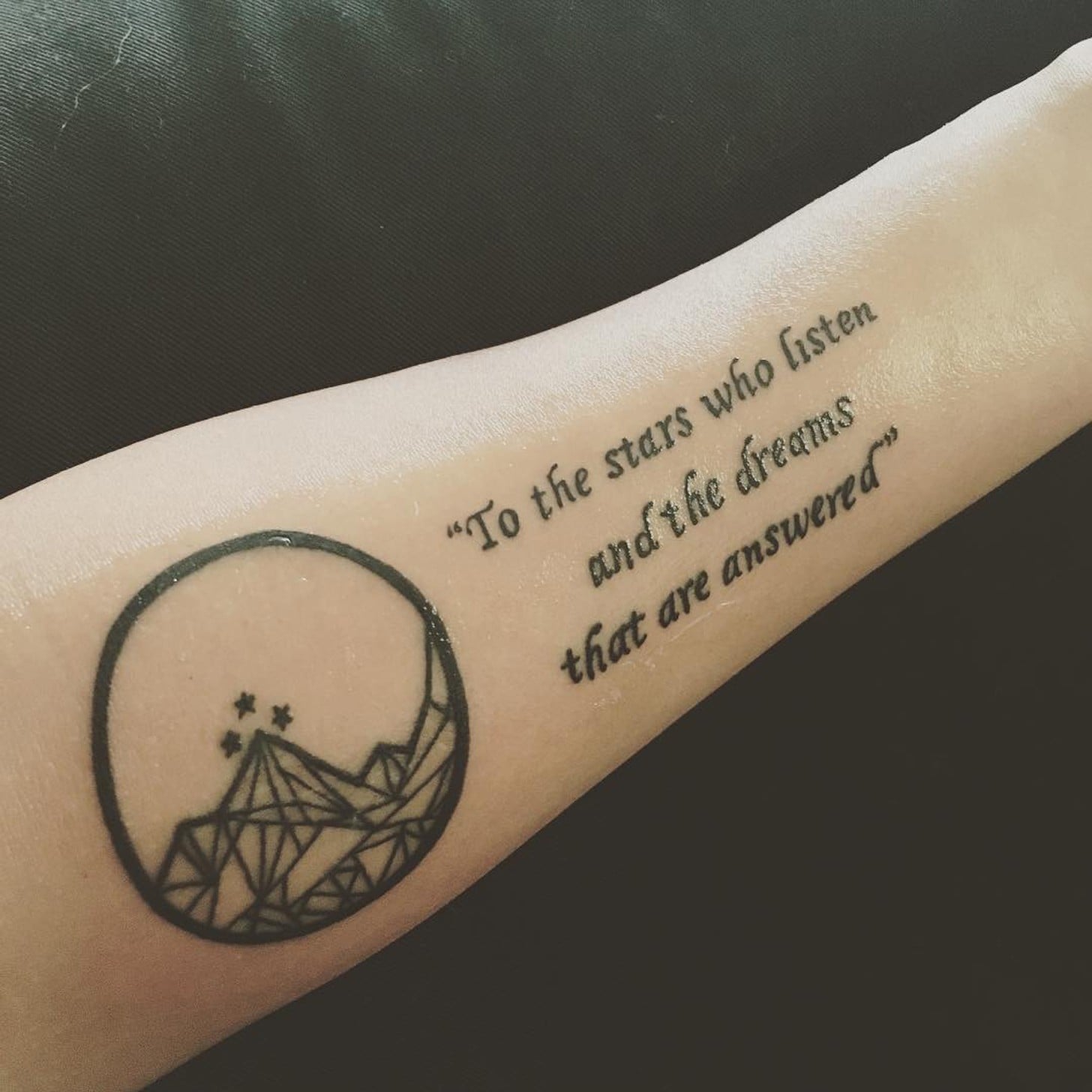 Aggregate 72+ acotar tattoos best vova.edu.vn