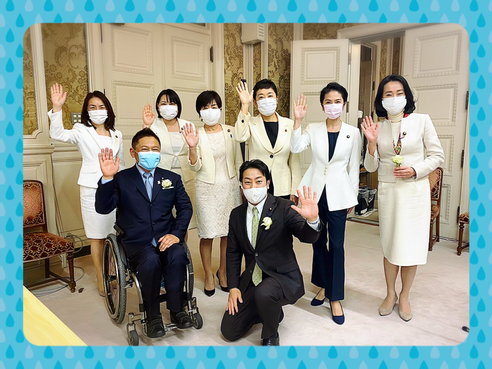 蓮舫 Renho 今日は衆参の仲間で白いスーツ アメリカの女性参政権運動のシンボルで 組織委員会の会長への抗議の意味を込めています T Co Kbvlu6obpi Twitter
