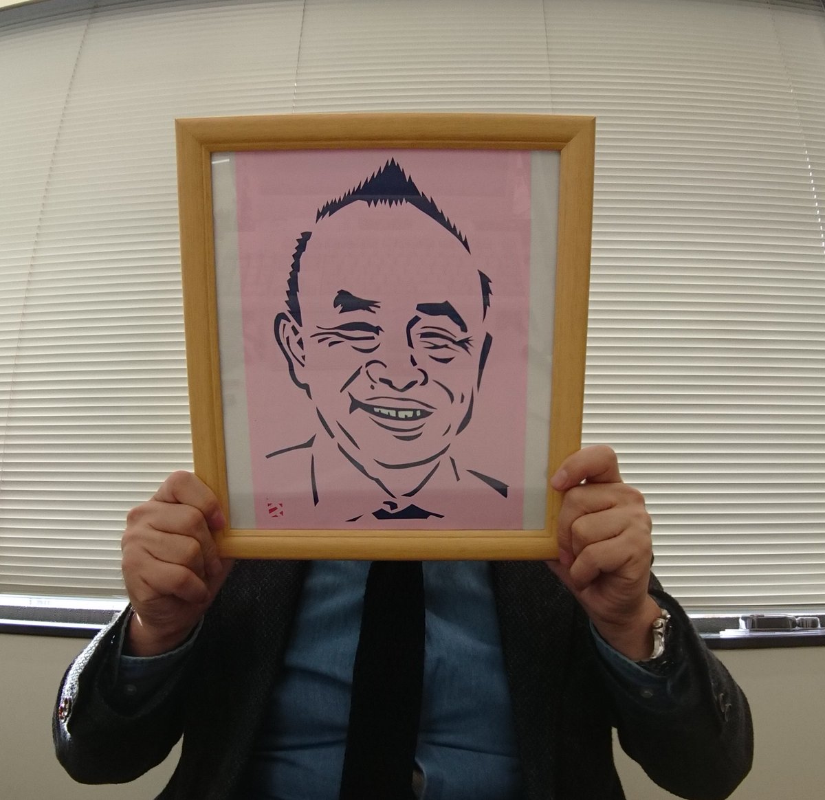 庭坂の清水寺の住職に作って頂いた切り絵です 頭髪はもちろん しわやほくろまで再現 素晴らしいクオリティですよね 空 福テレ空ネット 21 02 09 福島市地域ニュース 福島県北地域のローカルニュースまとめサイト 庭坂の清水寺の住職に作って頂いた切り絵です 頭髪はもちろん しわやほくろまで再現 素晴らしいクオリティですよね 空 福テレ空ネット 21 02 09 福島市地域ニュース 福島県北地域のローカルニュースまとめサイト