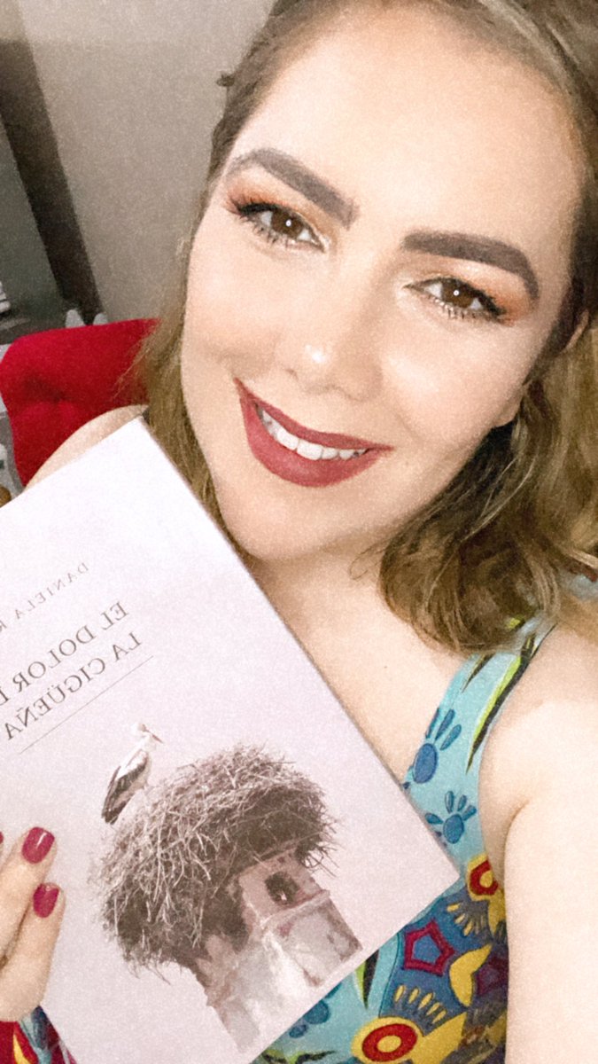 Les recomiendo mucho leer #ElDolorDeLaCigüeña de <a href="/danielaricher/">Daniela Richer</a> ! Una novela que sin duda te cautivará ! #mujeresleyendomujeres #megustaleer