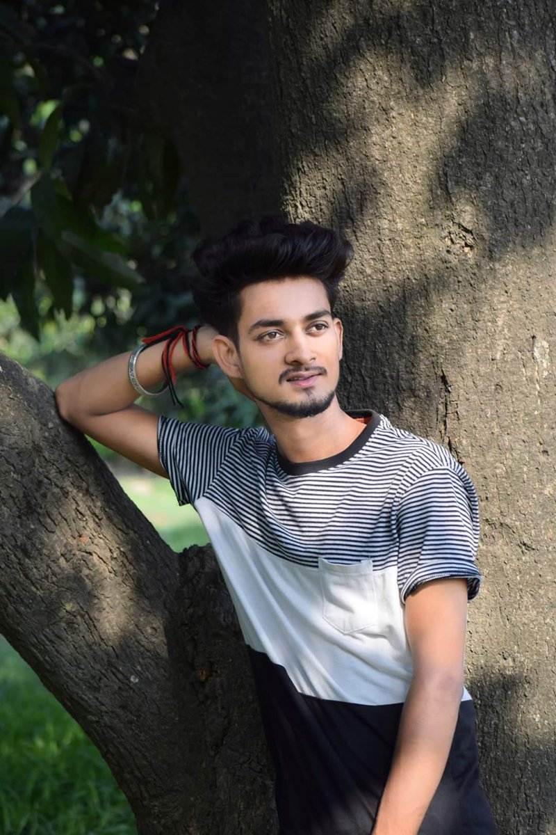 Chandan56992718's tweet photo. #Tere pas har pal rahu 
Yahi #aarzoo meri 
#Saanson me teri #mahak 
Ho #hathon m tere hath https://t.co/VdVr4uJRac