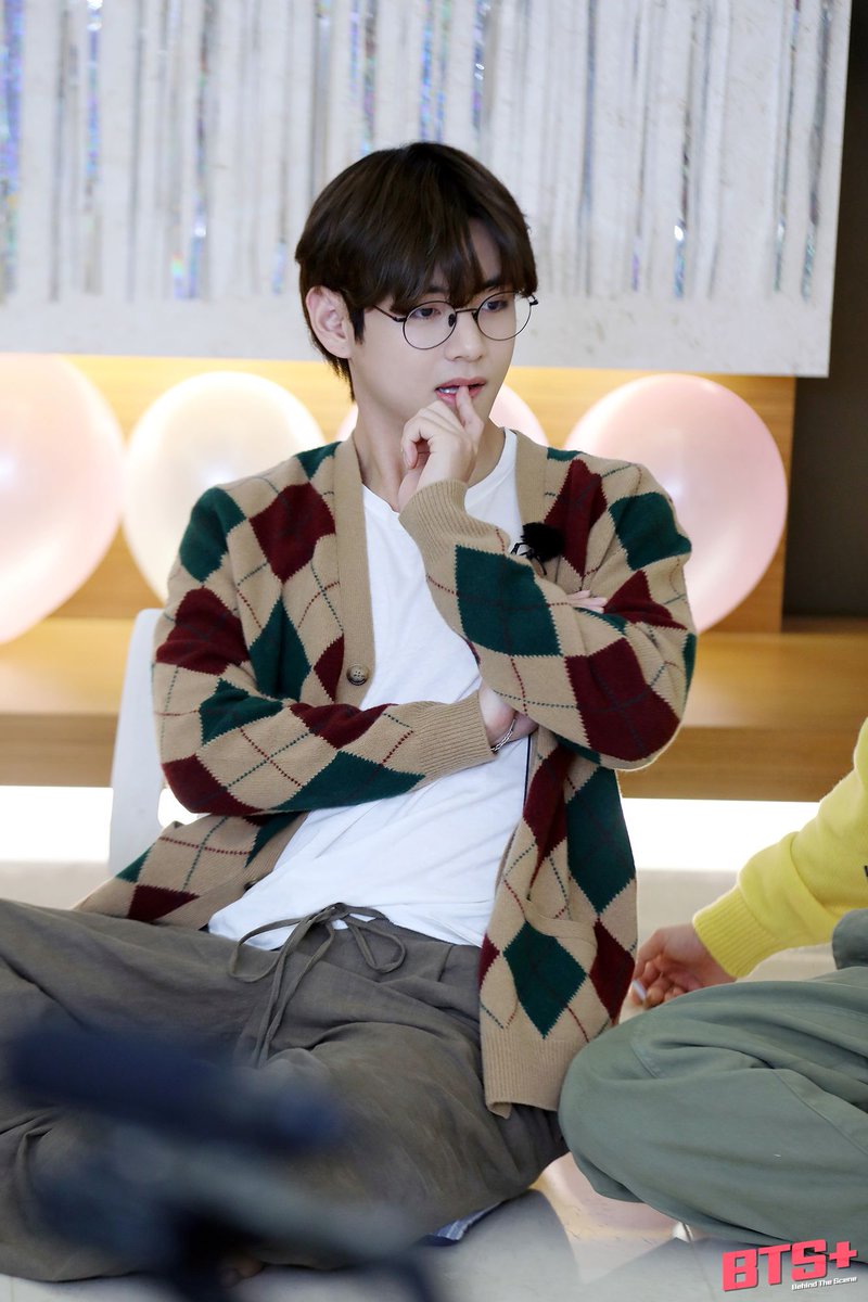Divya44939016's tweet photo. [Behind cut] 210209 Run BTS! - EP.128 PREVIEW 🤩💜
.
.
.
#runbtsep128 #RUNBTS
 #runbtsupdates #runbts2020 #runbtsep128preview
#BTSARMY #kimnamjoon #kimseokjin  #MINYOONGI #JUNGHOESOK #parkjimin #kimtaehyung #jeonjungkook #V #JUNGKOOK #JHOPE #namjoon #JIN #suga #JIMIN #taekook https://t.co/tzKdXiqYeA