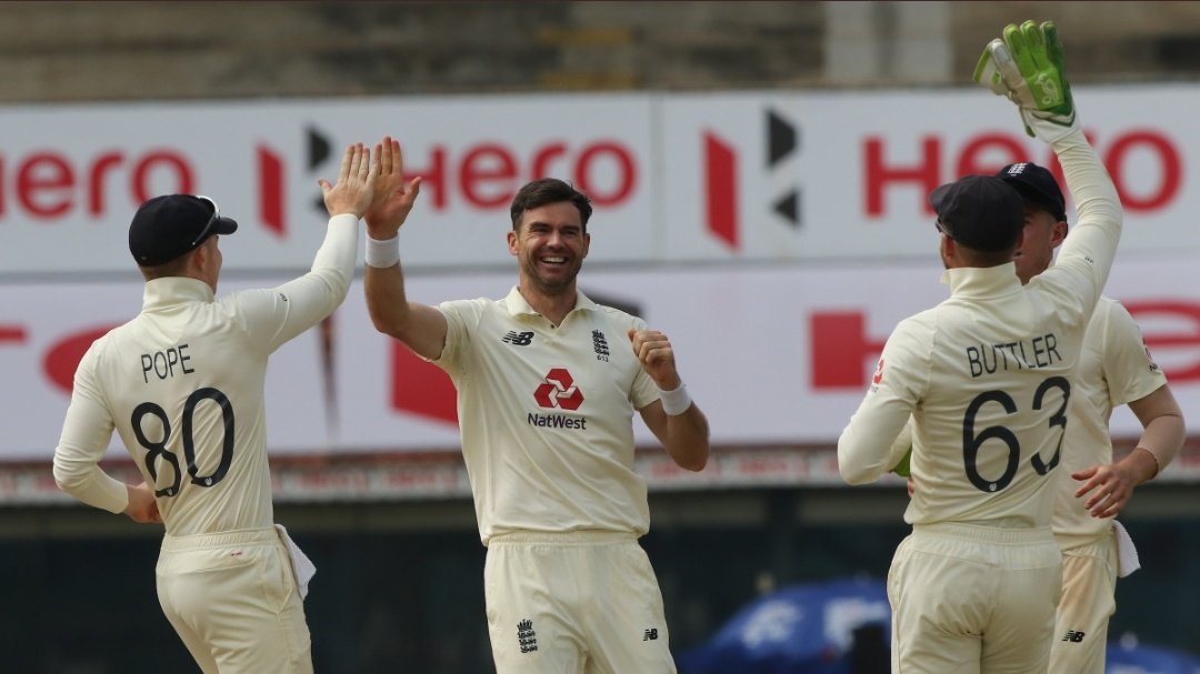 siddu_ontwitte's tweet photo. @jimmy9 #anderson just unstoppable 🔥

He gets Pant caught straight to Joe Root 👀
#ENGvIND
#India
#TeamIndia #Cricket #CricketLive https://t.co/RNxw4fcy6V