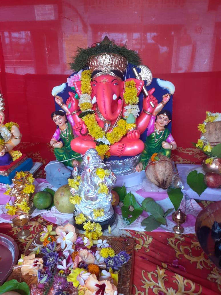 360Ganesh's tweet photo. Shree ramchandra sarbatwala group 2020
Sheetal Char rasta,Adajan,Surat

watch more ganpatibappa at https://t.co/ATZjmIdnXF

#silverplaza #360ganesh #ganpatibappamorya #ganesha  #ganeshchaturthi #ganpatibappa #ganeshawallpaper #ganpatibappawhastsappstatus
#ganeshdarshan #ganesha https://t.co/DUdgWLpuaE