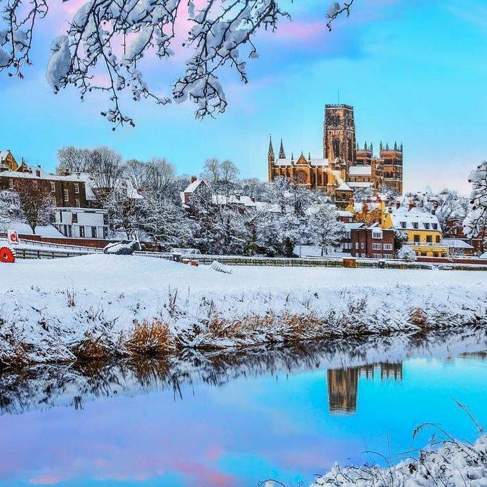 TourswithLaura's tweet image. What an amazing shot of #DurhamCathedral, reposted from @stevielandscapes  It is almost 1000 years old and was built to house the relics of St Cuthbert.

The American author Bill Bryson visited and called it the 
'best little Cathedral on planet Earth '

#Durham #TourLocal