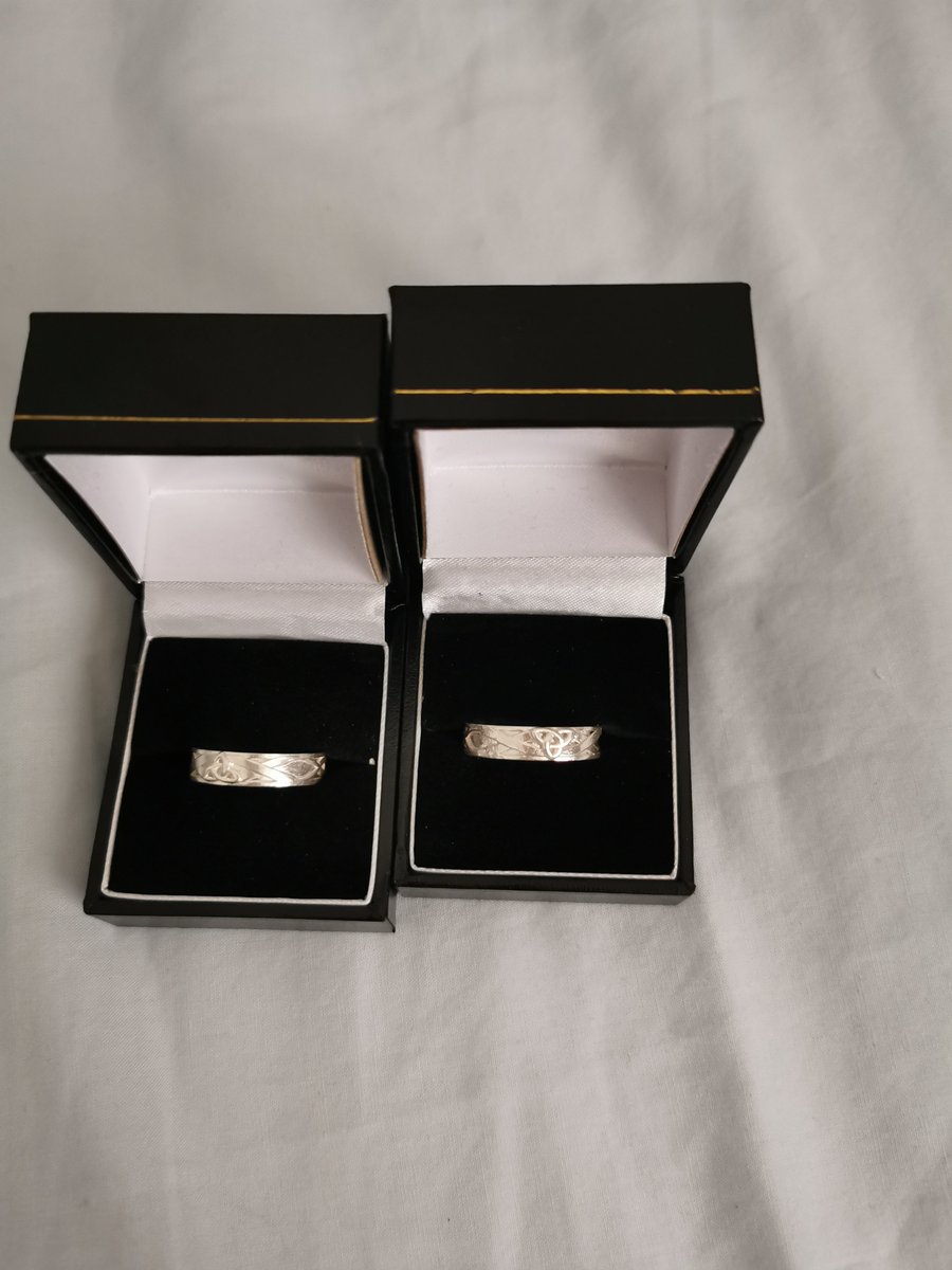 GQwolfcub's tweet photo. My engagement rings arrived today! Yes, I'm getting married and I'm proposing on the 4th March on our anniversary 😊 #engagement #Engagementring #marriage #futurehusbands #gaylove https://t.co/LvLo0lWE6Y