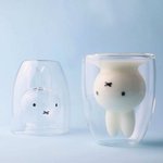 牛乳を注ぐとミッフィーが現れる!？逆さまで登場するミッフィーのグラスに注目!