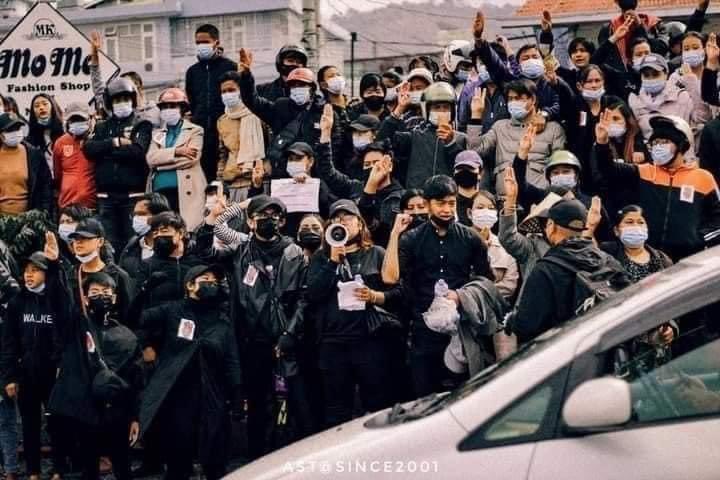 PULU31977890's tweet photo. PEOPLE WANT TO GET BACK DEMOCRACY & DASSK GOVERNMENT #WhatHappeningInMyanmar #RepectOurVotes #RejectMilitaryCoup #AungSanSuuKyi_government #SaveMyanmarPresident #FightForDemocracyMyanmar #HearTheVoiceOfMyanmar #AungSanSuKyi_government https://t.co/645lC42oMK