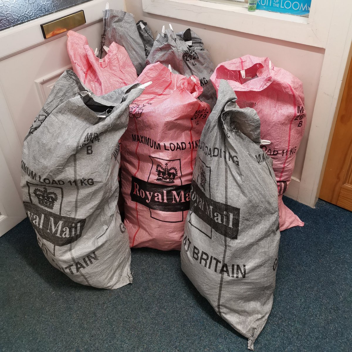 Another busy day getting orders out for our wonderful NHS Staff! 
#NHS #nhsheroes #nhsrainbow  #embroidery #theuniformfactory