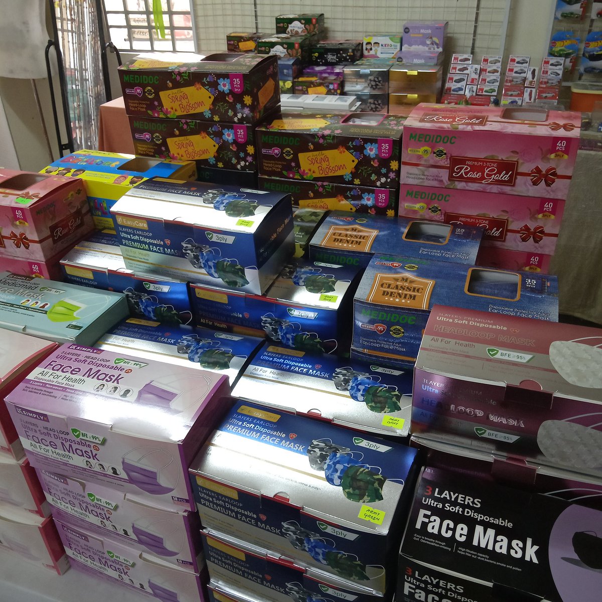 myteamkit's tweet image. 😷😷😷 Stok face mask dah sampai 😷😷😷
🌟🌟Cepat2 grab ya sebelum kehabisan 🌟🌟

🛒 shopee.com.my/myteamkit

#facemask #headloop #earloop #medidoc #easycare #hygiene #health #covid19