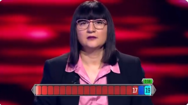 Dos30TV's tweet image. RÉCORD ABSOLUTO de audiencia para #ElCazador220 en la tarde de @La1_tve 

9.7% de share y 1.227.000 espectadores se marcó ayer @ElCazadorTVE. Logra una enorme fidelidad del 53.7% y supera en un +3.1% la media de La1 en el día.

Enhorabuena cazadores!! 🏆

#QueVivaLaTele