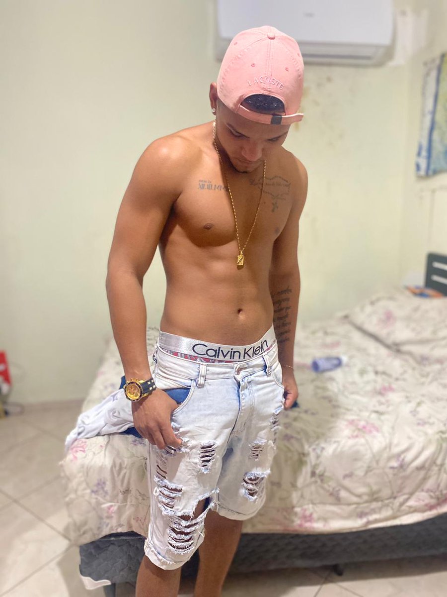 Da_Lacoste_33's tweet photo. Calma🤦 / agora foi 🤭🤤❤️ https://t.co/D7jCQIidwt