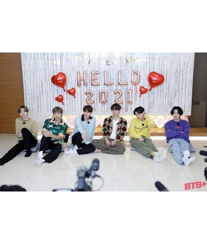 seokjinnie194's tweet photo. Run BTS : 128 behind cut ❤️❤️
.
.
#JIN  #KIMSEOKJIN #seokjin #BTSJIN #worldwidehandsome  #BTSARMY #진 #석진 #김석진 #jinkook #taejin #jinmin #2seok #namjin #Yoonjin #WeLoveYouJin #JinsNotes #Actor_KimSeokjin   #runbtsep128 #cute #Jins_Notes #SeokjinsNotes #BTS_BE https://t.co/IbGpiDxRpJ