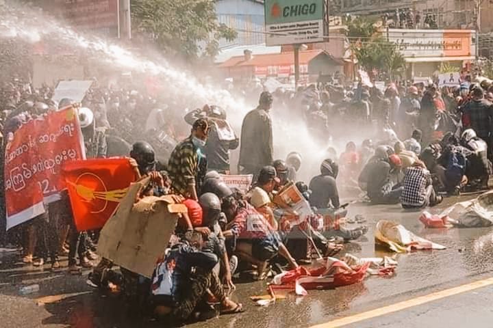 How the dictatorship oppresses the people
#HearTheVoiceOfMyanmar 
#RespectOurVote 
#SaveMyanmar 
#WeNeedDemocraycy