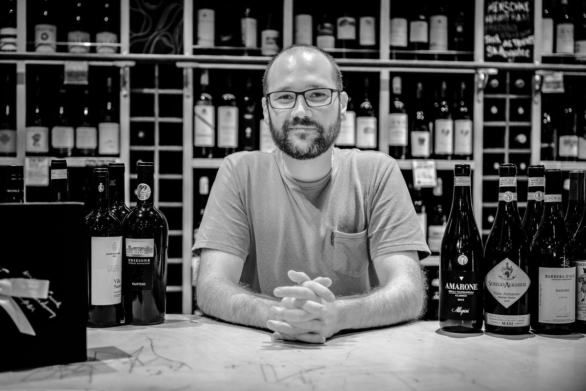 KriedemannMark's tweet photo. That moment when they announce lockout laws are being lifted.
@CityHubSydney
#portrait #lockoutlaws #Sydney #wine #KingsCross https://t.co/aCKy22TTdH