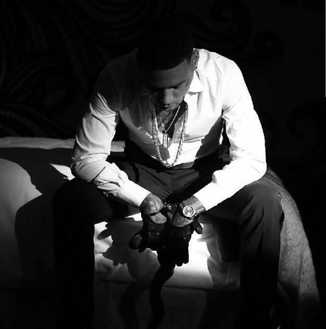 Look, as the crooked world revolves
Love spelt backwards is evol (evolve)
And Evil spelt backwards is live or live
And when death comes you better have lives to give
I spit that real talk like knives to ribs