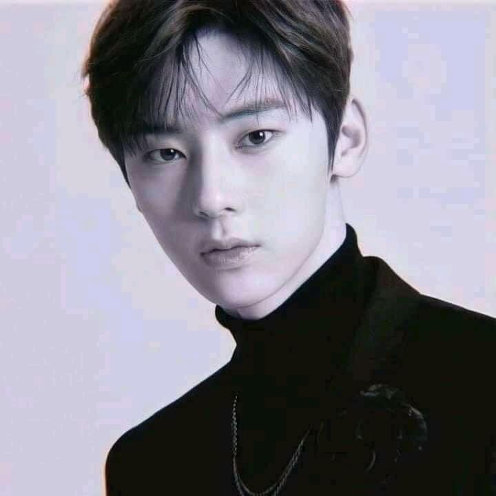 พี่น้องตระกูลฮวัง