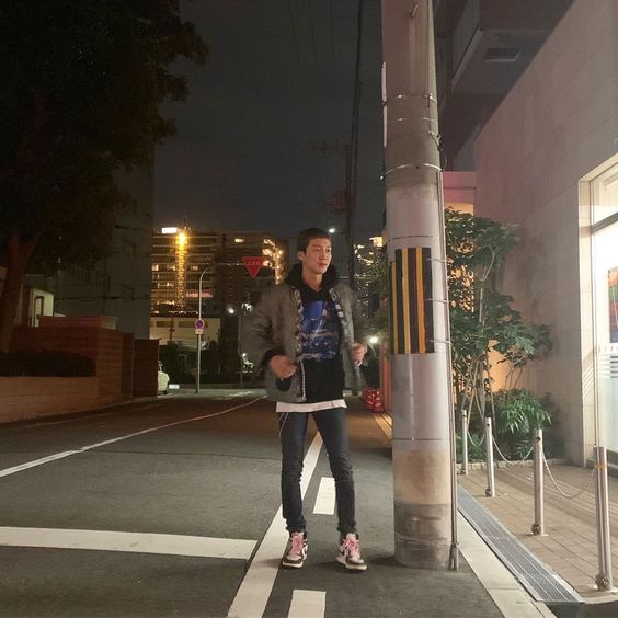 your camera roll if LEE SEUNGHOON was your boyfriend— a thread;