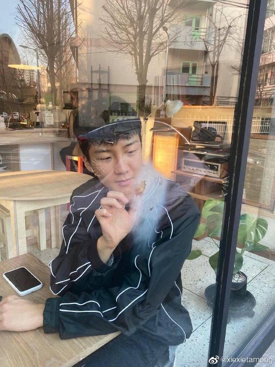 your camera roll if LEE SEUNGHOON was your boyfriend— a thread;