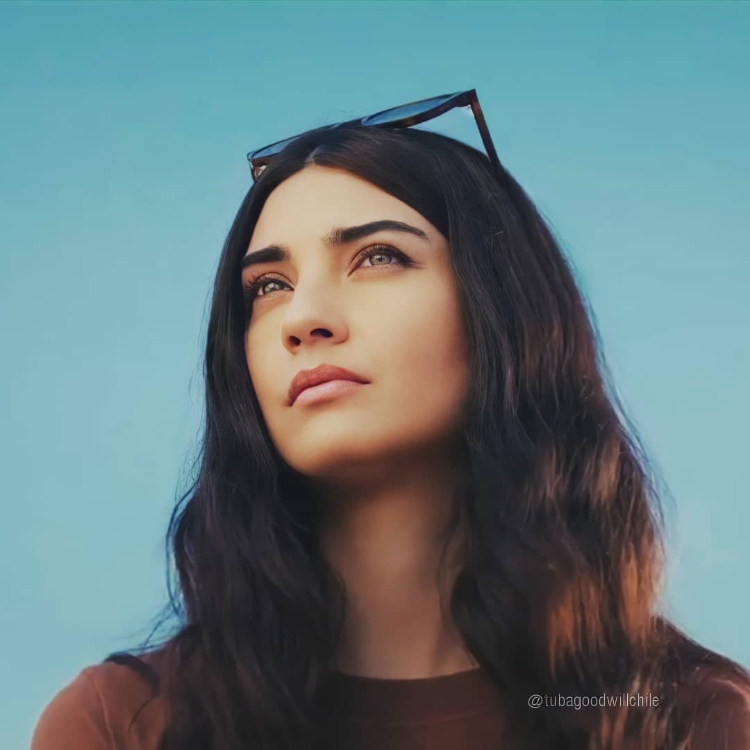 Papatya52603213's tweet photo. #TubaBüyüküstün #SefirinKizi #Mavi bu ne güzellik Tubam 💙💥💫 https://t.co/UWF43lbiPn