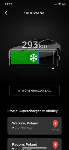Konrad_Swirski's tweet photo. Ile „gubi” elektryczny samochód w czasie mroźnej nocy? #Tesla 3 - pomiędzy 22 a 7:00 rano - prawie 10 km. #elektrycznesamochody #ecocars https://t.co/fOF4KUCWz5