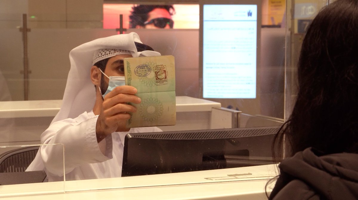 aletihadae's tweet photo. "ختم المرّيخ" يرحب بالقادمين لمطارات دبي بالتزامن مع وصول #مسبار_الأمل إلى المريخ

#العرب_إلى_المريخ 
#بالتوفيق_مسبار_الأمل 🤲🚀🔴 
#نتصدر_المشهد  
@HopeMarsMission https://t.co/lGW063lK2T